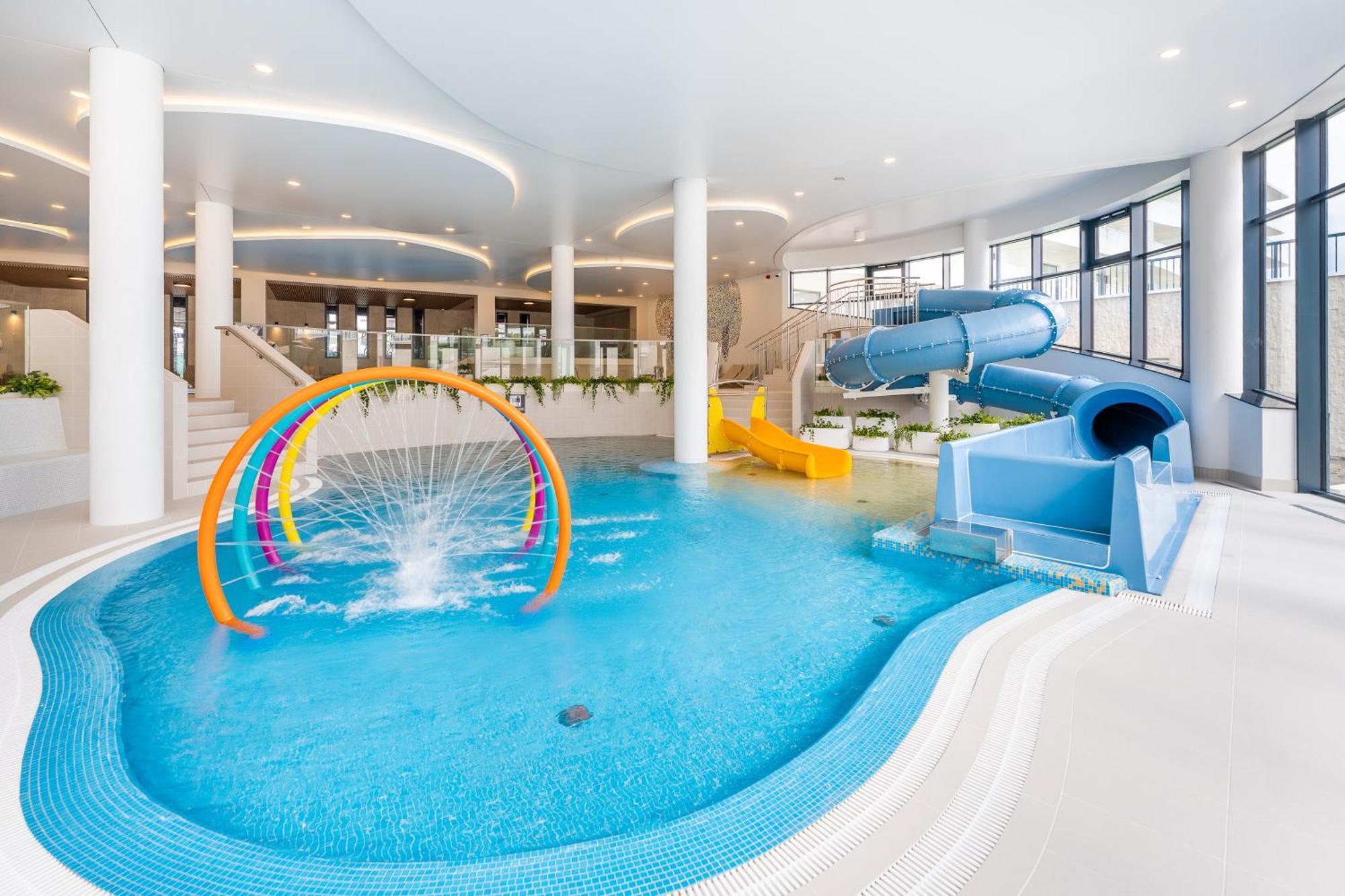 Apartament Z Basenem Polanki Aqua D306 코워브제크 외부 사진