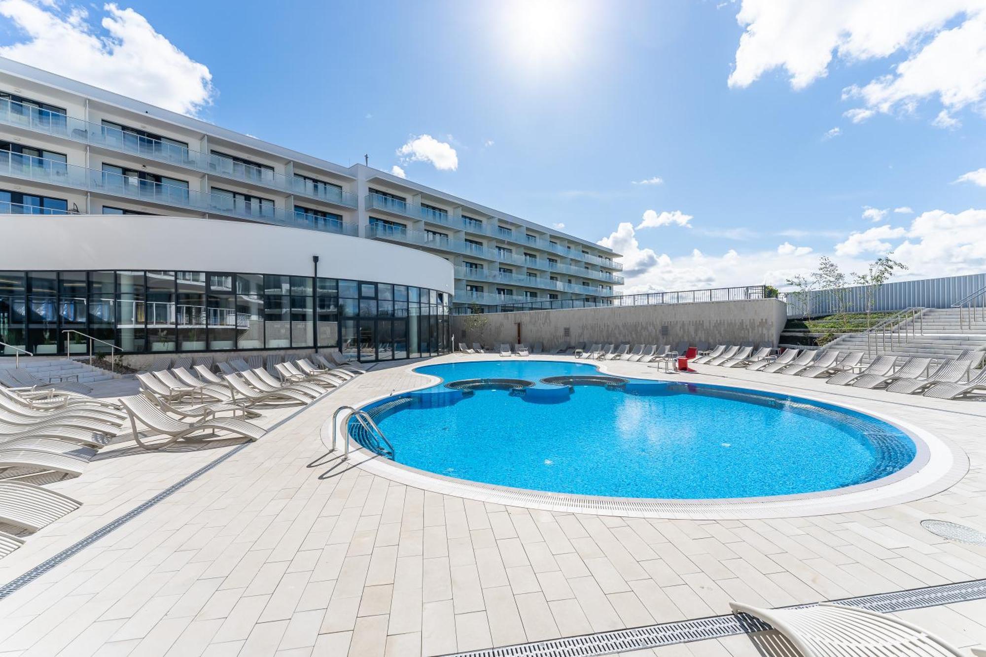 Apartament Z Basenem Polanki Aqua D306 코워브제크 외부 사진