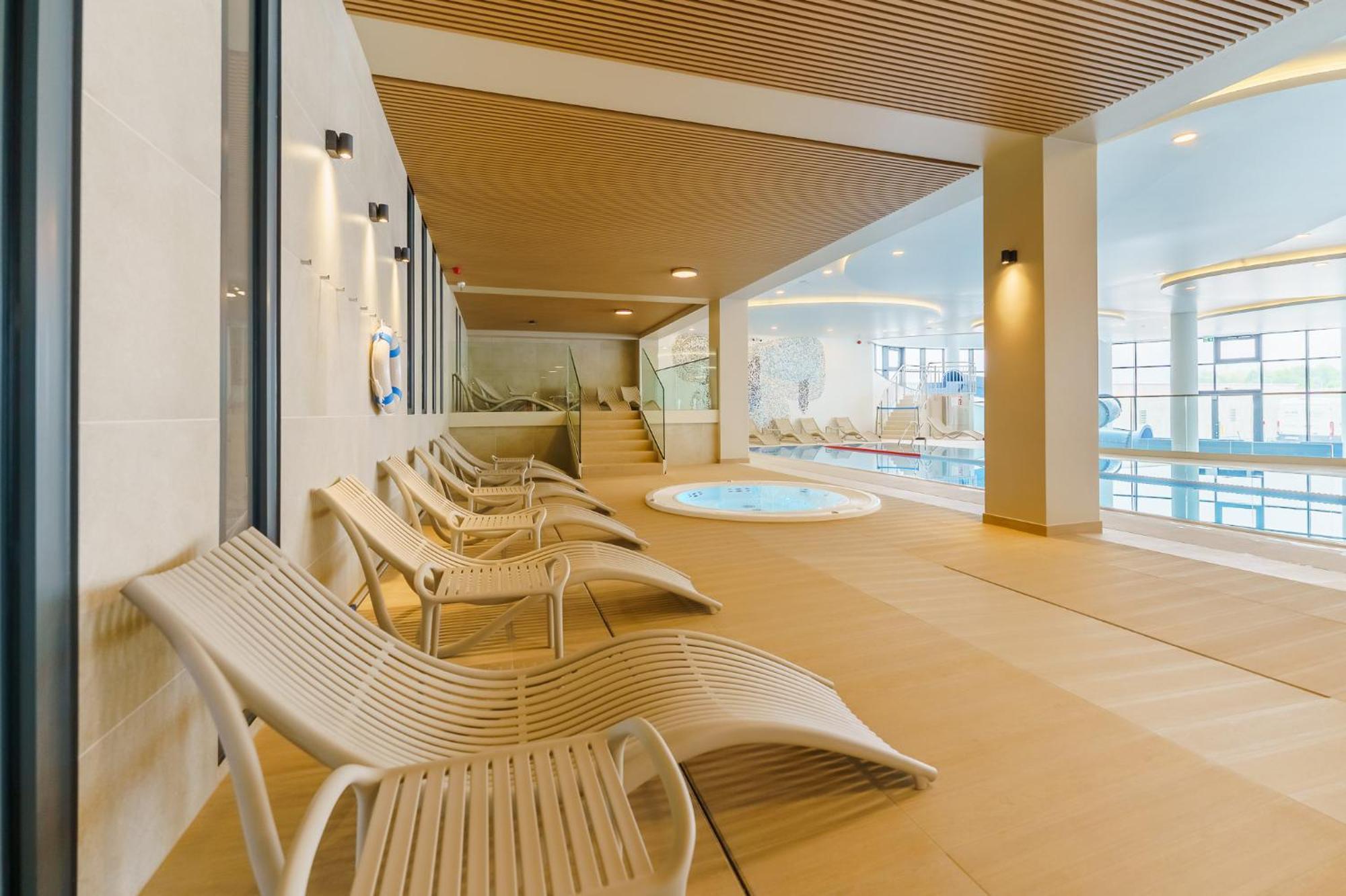 Apartament Z Basenem Polanki Aqua D306 코워브제크 외부 사진