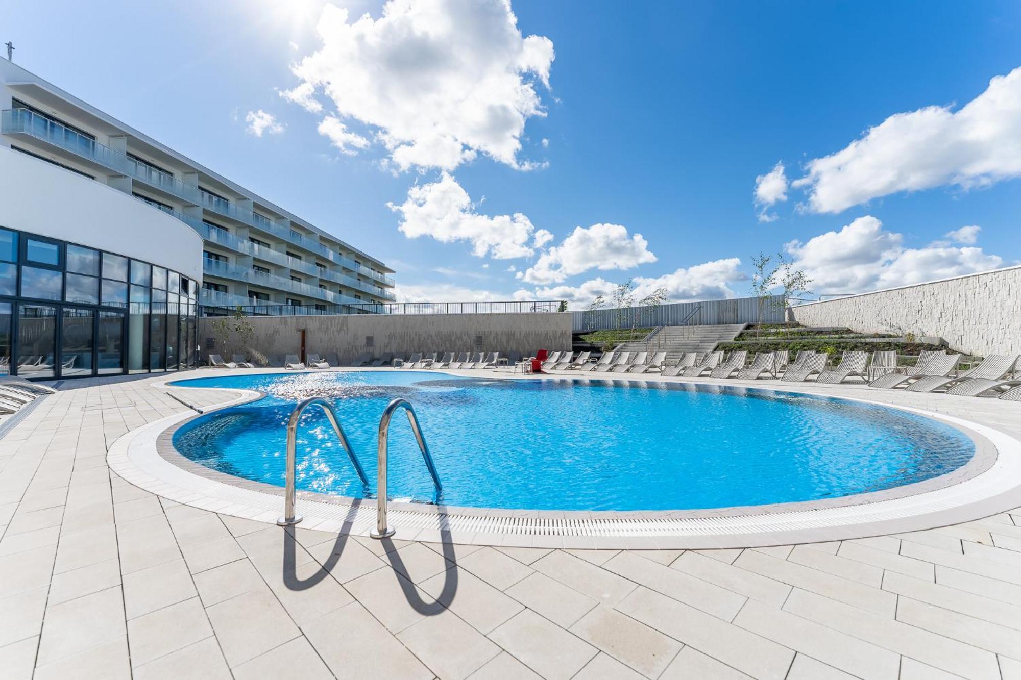 Apartament Z Basenem Polanki Aqua D306 코워브제크 외부 사진